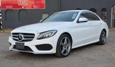 2018 Mercedes-Benz C-Class C200 Automatic Sedan – 77,000 km