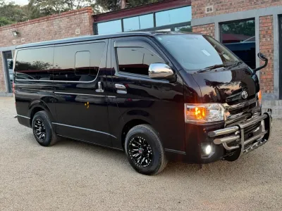 2019 Toyota Hiace Super GL 2.8 Automatic – 47,000 km