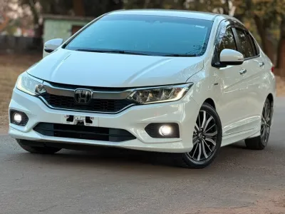 2018 Honda Grace Hybrid 1.5L Automatic – 57,000 km