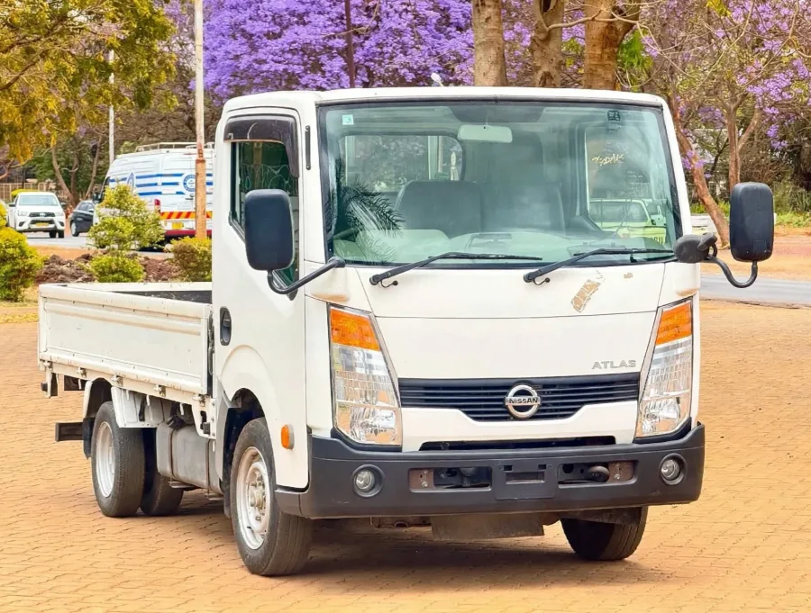 2016 Nissan Atlas 3.0 Diesel Dropside Truck – 112,000 km