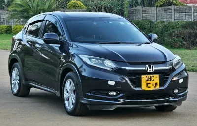 2016 Honda Vezel 1.5L Hybrid Automatic – 89,000 km