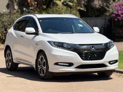 2018 Honda Vezel Hybrid 1.5 Automatic – 75,000 km