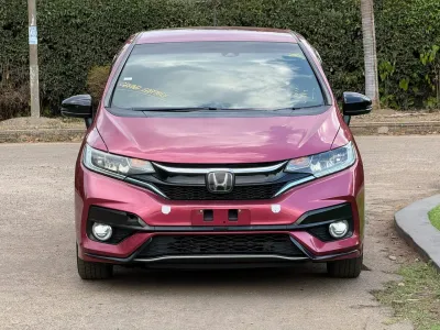 2017 Honda Fit Hybrid 1.5L Automatic – 78,000km