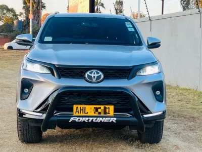 Toyota Fortuner 2.8, 2025, One Owner, 4000 km