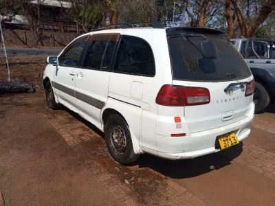 2006 Nissan Liberty 7-Seater Automatic – USD 2,300