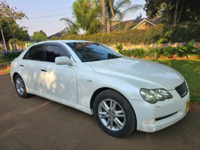 2008 Toyota Mark X 250G Automatic – 76,000 km