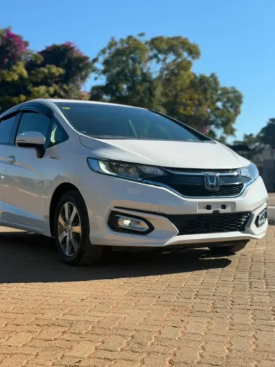 2017 Honda Fit GP5 Hybrid, 56,000 km – Duty Paid