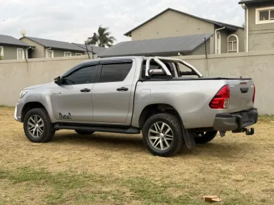 2019 Toyota Hilux Double Cab Automatic 4x4 – USD 52,000