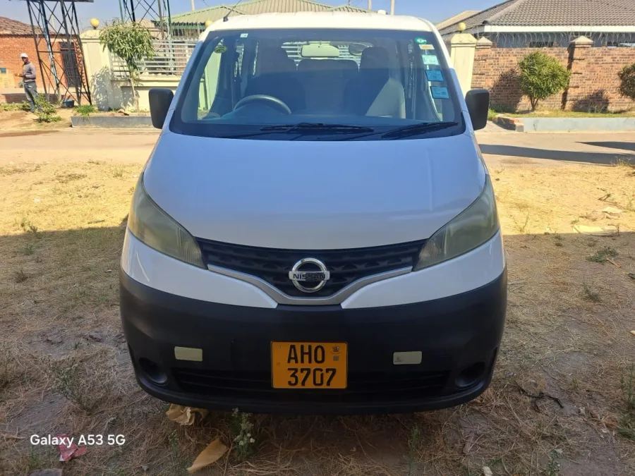 Nissan NV200 1.6L Petrol Automatic Van, 2016 - 65,000 km