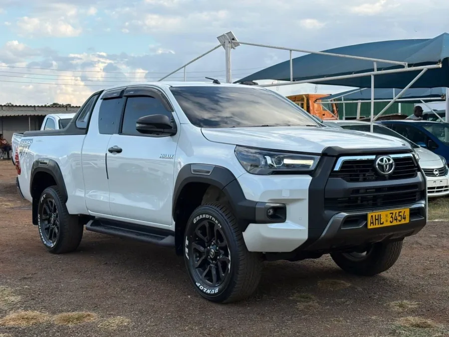 Toyota Hilux Rocco Smart Cab, 2021 Model, Mileage @ 51.000km, 2.8GD6 Diesel Engine, Automatic 4x2, Parking Sensors, Lane Assist, Alloy Wheels, Radar