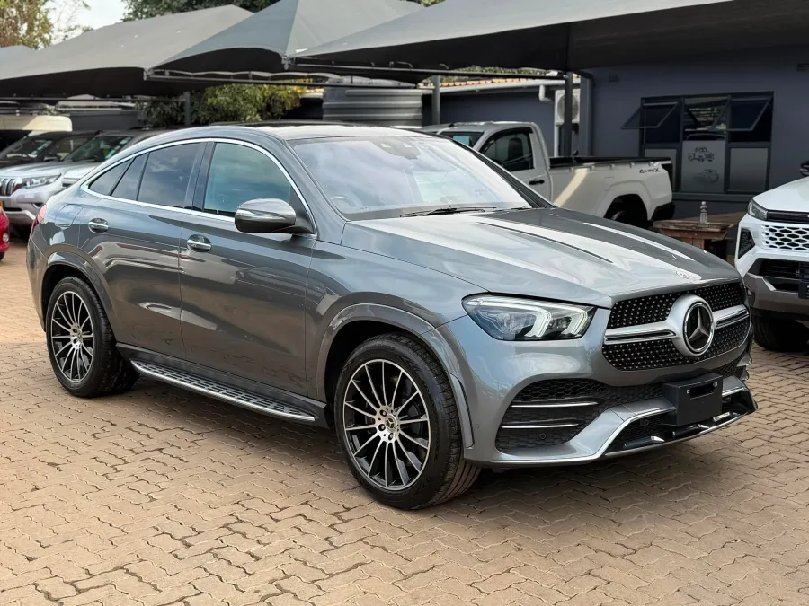 Mercedes-Benz GLE 400d 4MATIC Coupé, 2022 Model, Mileage @ 42.000km, Diesel Engine, Automatic 4x4, Panoramic Roof, Alloy Wheels, Leather Interior