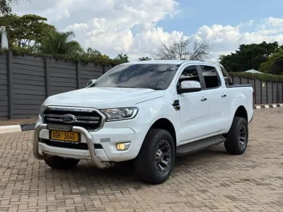 Ford Ranger XLT Double Cab, 2019 Model, Mileage @ 180.000km, Automatic 4x2 Diff-Lock, 2.2TDCi Diesel Engine, Leather Interior,Reverse Camera,Nudge Bar