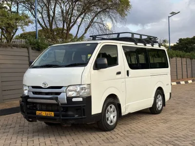 Toyota Hiace Quantum Minibus, 2018 Model, Mileage @ 147.000km, 5L-E 3.0L Diesel Engine, Manual, Fabric Interior, Roof Rack, Bull-Bar, Aircon,13 Seater