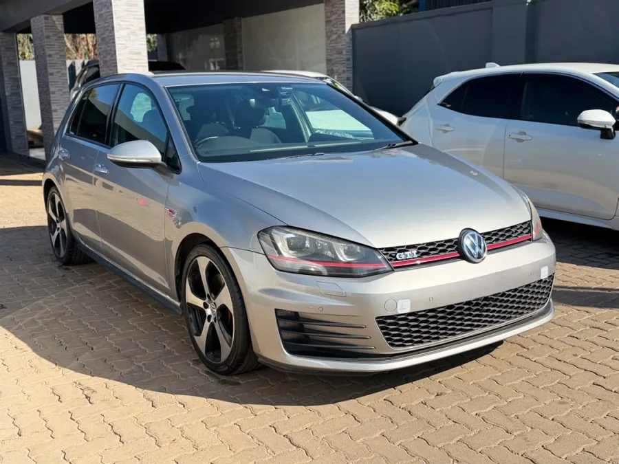 VW Golf GTi, 2016 Model, Mileage @ 90.000km, Petrol Engine, Automatic,Fabric Interior,Alloy Wheels
