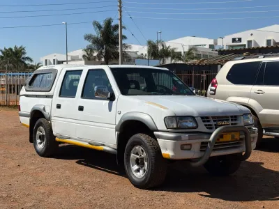 Isuzu KB280 DT, 2002 Model, 4JB1 Engine Diesel, Manual 4x4, Fabric Interior, Alloy Wheels, Canopy 