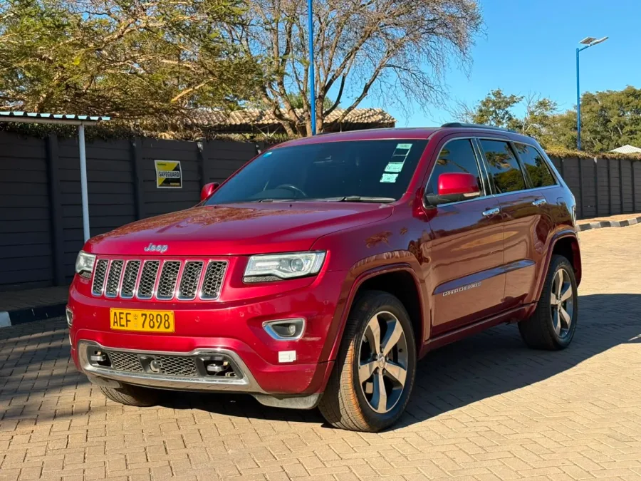 Jeep Grand Cherokee Overland, 2015 Model, Mileage @ 127,000km, 3.0L V6 Diesel Engine, Automatic 4x4