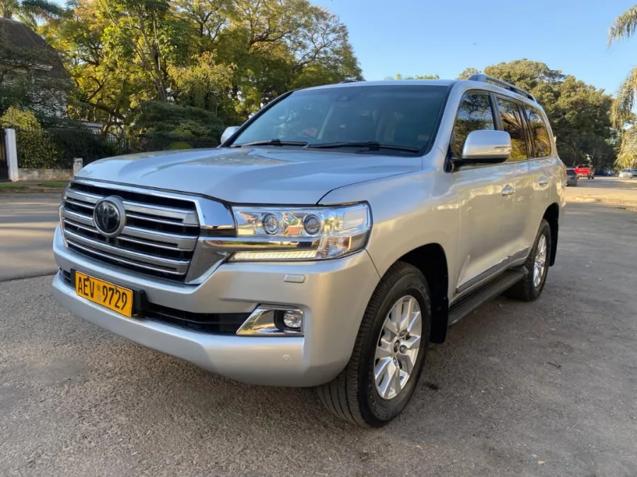 Toyota LandCruiser 200 Series VXR, 2019 Model, Mileage @ 144,000km, 4.5D4D V8 Diesel Engine,Auto 4x4