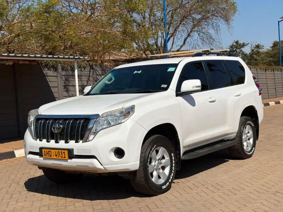 Toyota Land Cruiser Prado TX, 2016 Model, Mileage @ 179,000km, 1KD 3.0D4D Diesel Engine, Manual 4x4