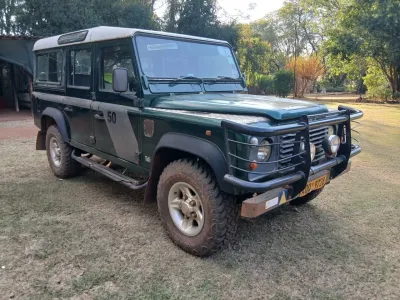 Land Rover Defender TDi 110, 1999 Model, Mileage @ 267,000km, Diesel Engine, Manual 4x4, Bull Bar 
