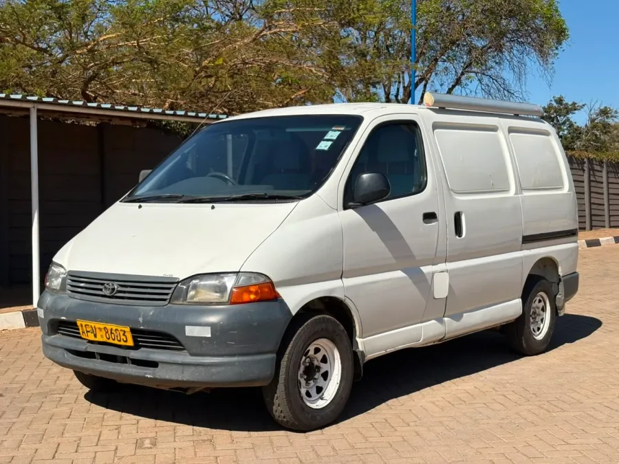Toyota Hiace Panel Van, 2003 Model, Mileage @ 260,000km,2KD 2.5D4D Diesel Engine,Manual Transmission