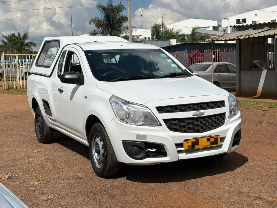 Chevrolet Utility, 2015 Model, Mileage @182,000km, 1.4L Petrol Engine, Manual 4x2, Fabric Interior