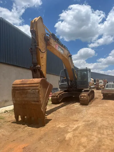 XCMG XE380DK Excavator 38-Ton, 2022 Model, 2,411 Hours, Cummings Engine 