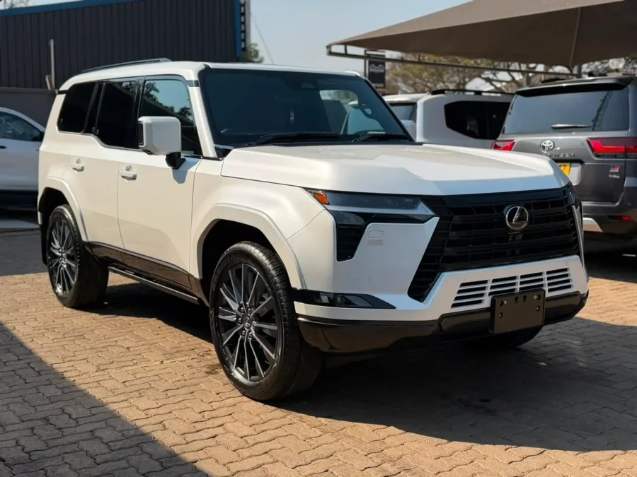 Lexus GX550, Brand New, Delivery Mileage, Petrol Engine, Automatic, Panoramic Roof, Leather Interior