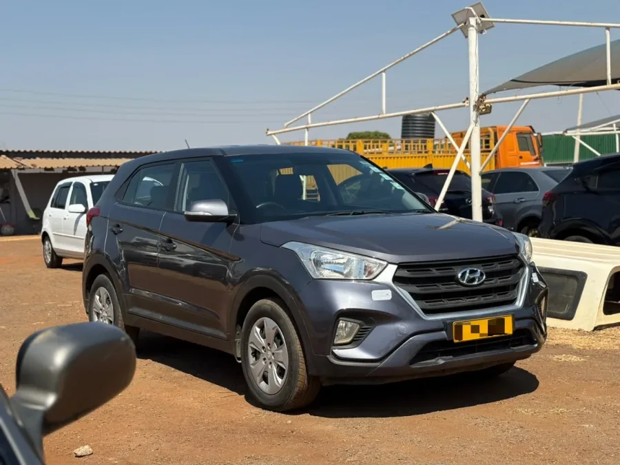 Hyundai Creta, 2019 Model, Mileage @ 115,000km, 1.6L Petrol Engine, Manual Transmission,Grey Colour