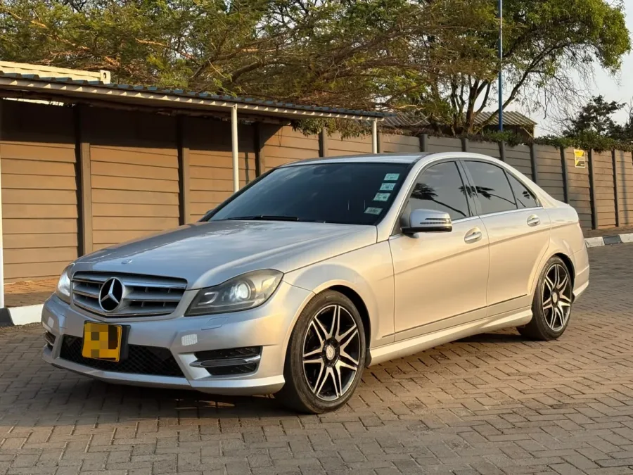 Mercedes-Benz C180 Redbelt, 2012 Model, Mileage @ 108,000km, Petrol Engine, Automatic, Alloy Wheels