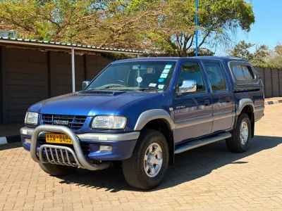 Isuzu KB300 TDI LX, 2002 Model, Mileage @ 132,000km(Original), 3.0L Turbo-Diesel Engine, Manual 4x4 