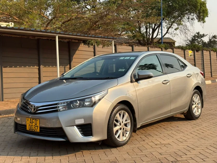 Toyota Corolla, 2016 Model, Mileage @ 73,000km, 1.8L Petrol Engine, Manual 6-Speed, Alloy Wheels
