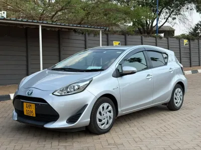 Toyota Aqua Hybrid, 2018 Model, Mileage @ 100,000km, Petrol Engine, Automatic, Fabric Interior 