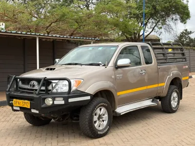 Toyota Hilux Vigo SmartCab, 2009 Model, Mileage @ 285,000km, 1KD 3.0D4D Diesel Engine, Manual 4x4