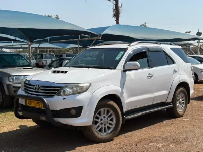 Toyota Fortuner, 2011 Model, Mileage @ 82,000km, 1KD 3.0D4D Diesel Engine,Automatic 4x2,Alloy Wheels
