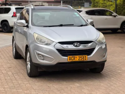 Hyundai ix35, 2011 Model, Mileage @ 95,000km, Automatic, Petrol Engine,Leather Interior,Alloy Wheels