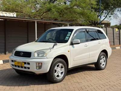 Toyota Rav4, 2001 Model, Mileage @ 223631km, 2.0L Petrol Engine, Automatic, Neat Fabric Interior 