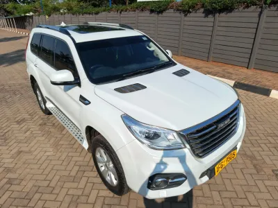 Haval H9, 2023 Model, Mileage @ 61,000km, 2.0L Petrol Engine, 8 Speed Automatic, Alloy Wheels