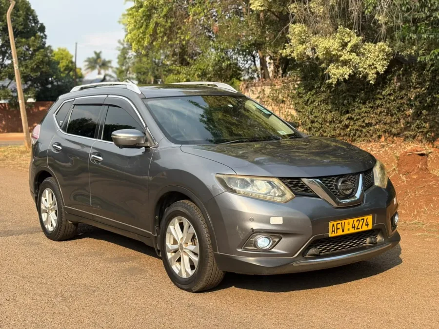 Nissan XTrail Non-Hybrid, 2014 Model, Mileage @ 143,000km, 2.0L Petrol Engine, Automatic, Sunroof