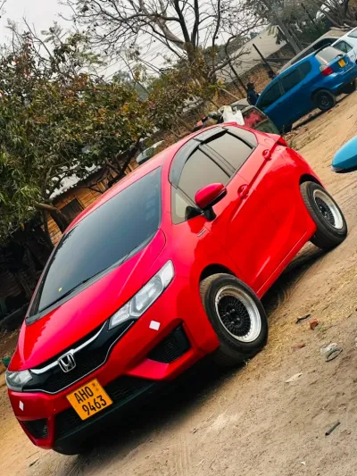 2016 Honda Fit GP6 Hybrid Automatic – 97,000 km