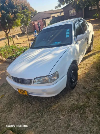 Toyota Corolla 2000 Crystalite, Automatic, Warren Park