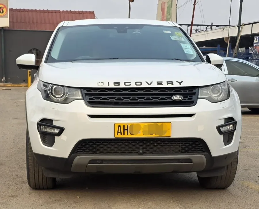 Land Rover Discovery Sport 2.0 Si4 2017 - 56,000 km