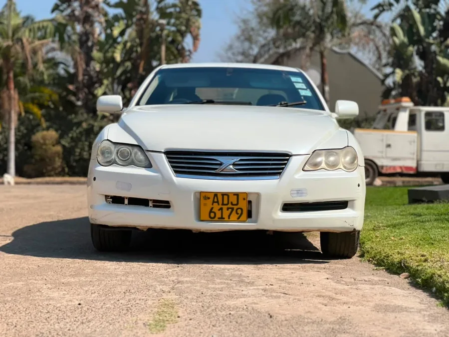 2005 Toyota Mark X 250G Automatic White Sedan