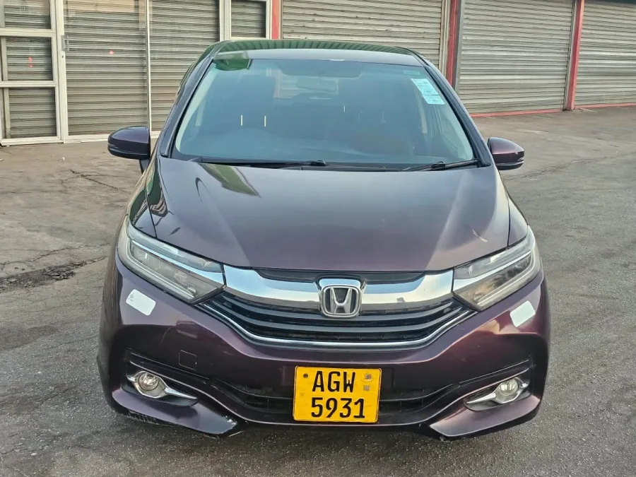 2016 Honda Shuttle GP8 X Style Hybrid – 105,000 km