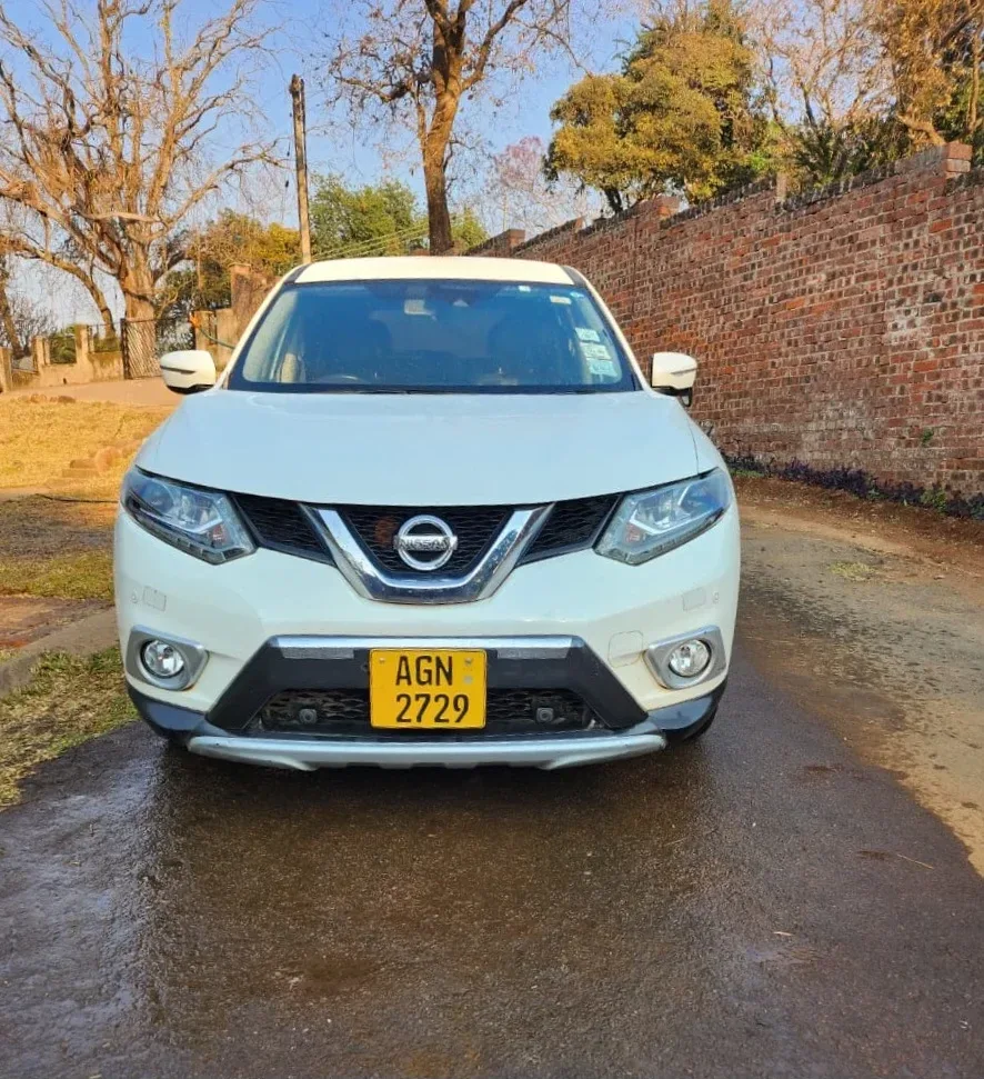 2015 Nissan X-Trail T32 CVT - 116,000 km