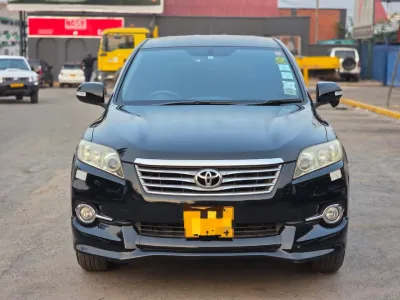 2014 Toyota Vanguard CVT SUV – 118,000 km