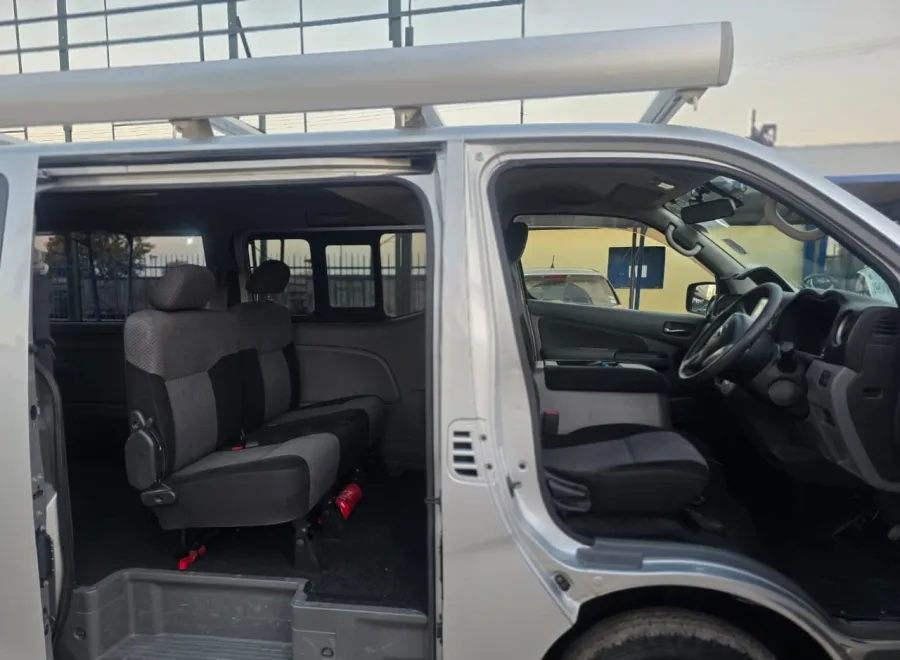 2020 Nissan NV350 Caravan Premium GX Minibus - Silver