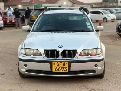 BMW 318i Touring, 2003, 197,000 km – solid family estate