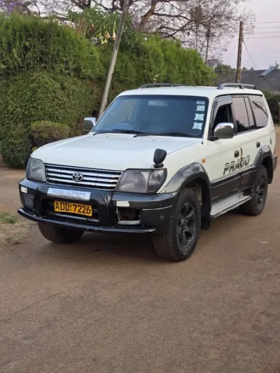 2004 Toyota Land Cruiser Prado Automatic SUV – Mabelreign