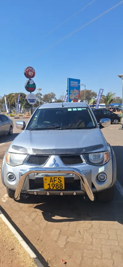 Mitsubishi L200 Single Cab Pickup 2006, 275,000 km