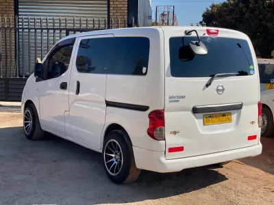 2017 Nissan NV200 Commercial Van – White, 128,000 km